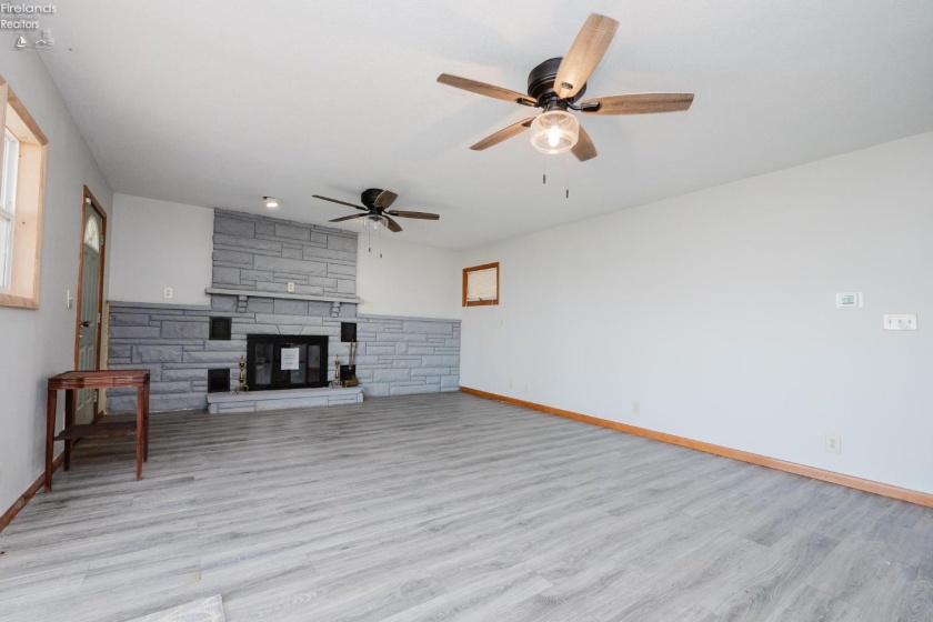 2170 Sugar Bush Drive, Marblehead, 43440, 4 Bedrooms Bedrooms, ,2 BathroomsBathrooms,Residential,For Sale,Sugar Bush,20261293