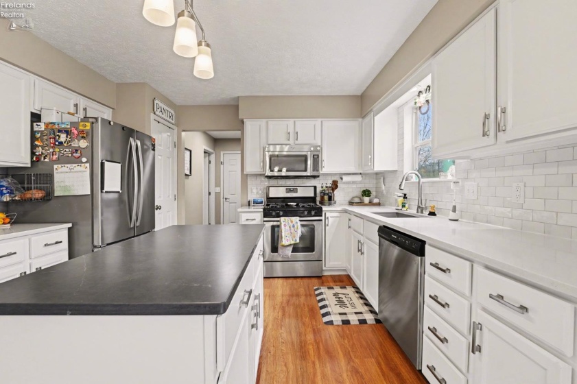 1023 Coopers Run, Amherst, 44001, 4 Bedrooms Bedrooms, ,3 BathroomsBathrooms,Residential,For Sale,Coopers Run,20261333