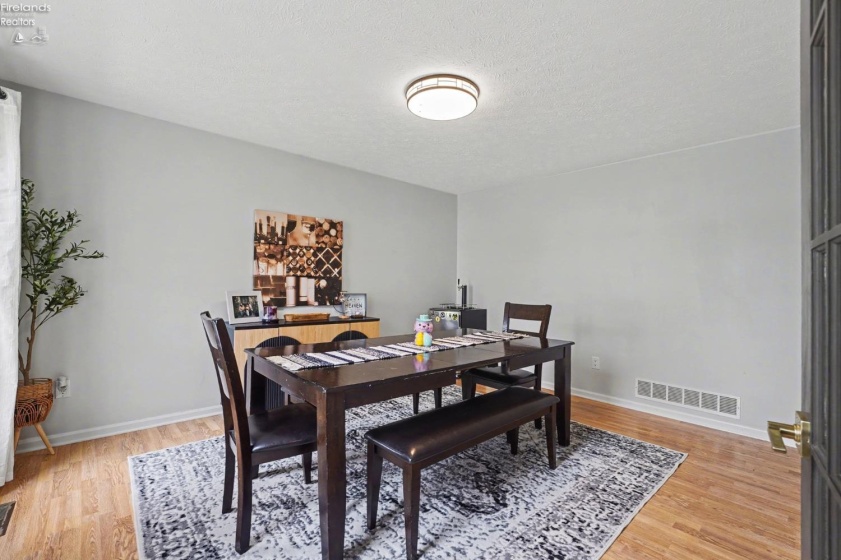 1023 Coopers Run, Amherst, 44001, 4 Bedrooms Bedrooms, ,3 BathroomsBathrooms,Residential,For Sale,Coopers Run,20261333