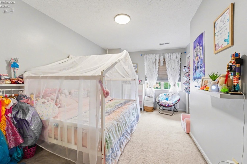 1023 Coopers Run, Amherst, 44001, 4 Bedrooms Bedrooms, ,3 BathroomsBathrooms,Residential,For Sale,Coopers Run,20261333