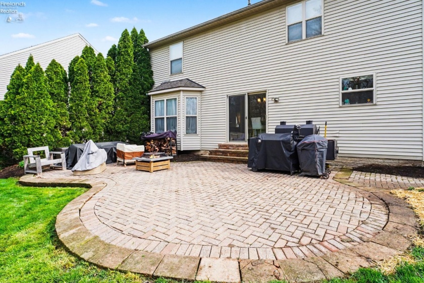 1023 Coopers Run, Amherst, 44001, 4 Bedrooms Bedrooms, ,3 BathroomsBathrooms,Residential,For Sale,Coopers Run,20261333