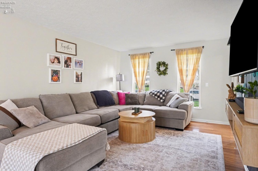 1023 Coopers Run, Amherst, 44001, 4 Bedrooms Bedrooms, ,3 BathroomsBathrooms,Residential,For Sale,Coopers Run,20261333