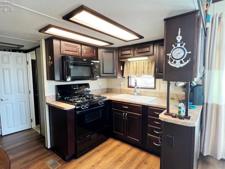 1920 Bayshore, Marblehead, 43440, ,1 BathroomBathrooms,Residential,For Sale,Bayshore,20261340