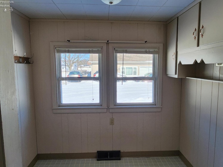 2103 Putnam Street, Sandusky, 44870, 3 Bedrooms Bedrooms, ,1 BathroomBathrooms,Residential,For Sale,Putnam Street,20260453