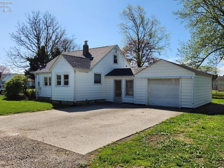 2103 Putnam Street, Sandusky, 44870, 3 Bedrooms Bedrooms, ,1 BathroomBathrooms,Residential,For Sale,Putnam Street,20260453