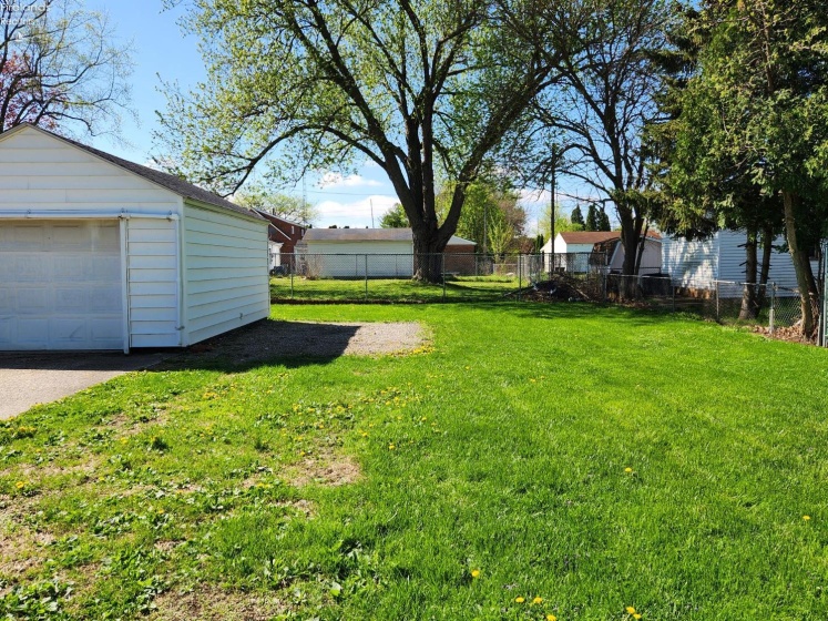 2103 Putnam Street, Sandusky, 44870, 3 Bedrooms Bedrooms, ,1 BathroomBathrooms,Residential,For Sale,Putnam Street,20260453