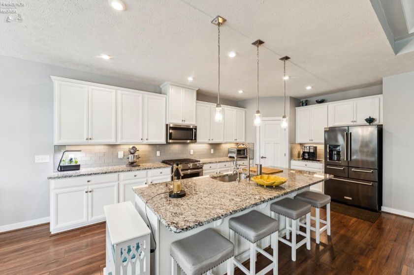 9157 Winfield, North Ridgeville, 44039, 3 Bedrooms Bedrooms, ,4 BathroomsBathrooms,Residential,For Sale,Winfield,20261245