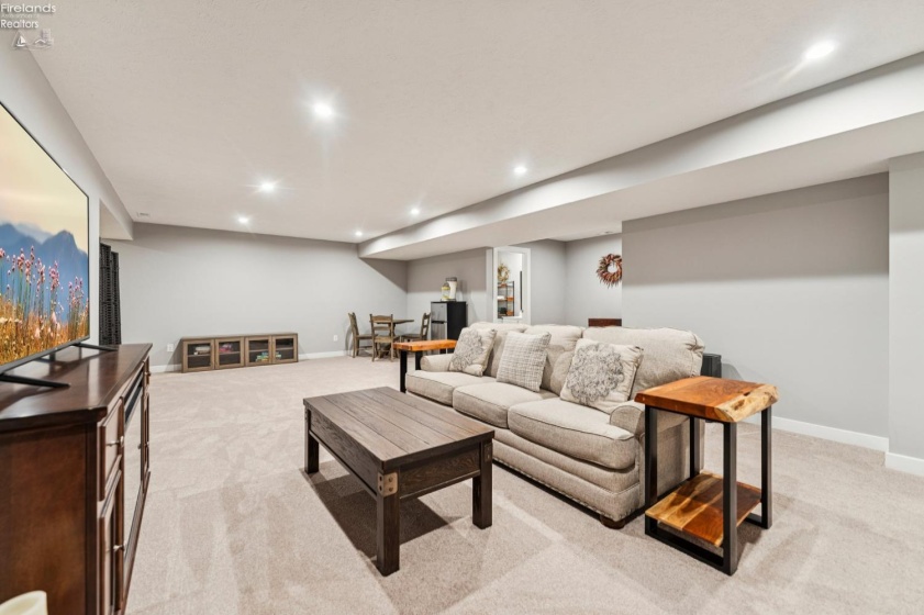 9157 Winfield, North Ridgeville, 44039, 3 Bedrooms Bedrooms, ,4 BathroomsBathrooms,Residential,For Sale,Winfield,20261245