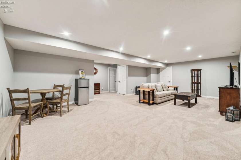 9157 Winfield, North Ridgeville, 44039, 3 Bedrooms Bedrooms, ,4 BathroomsBathrooms,Residential,For Sale,Winfield,20261245