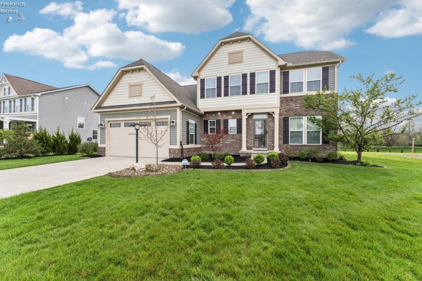 9157 Winfield, North Ridgeville, 44039, 3 Bedrooms Bedrooms, ,4 BathroomsBathrooms,Residential,For Sale,Winfield,20261245