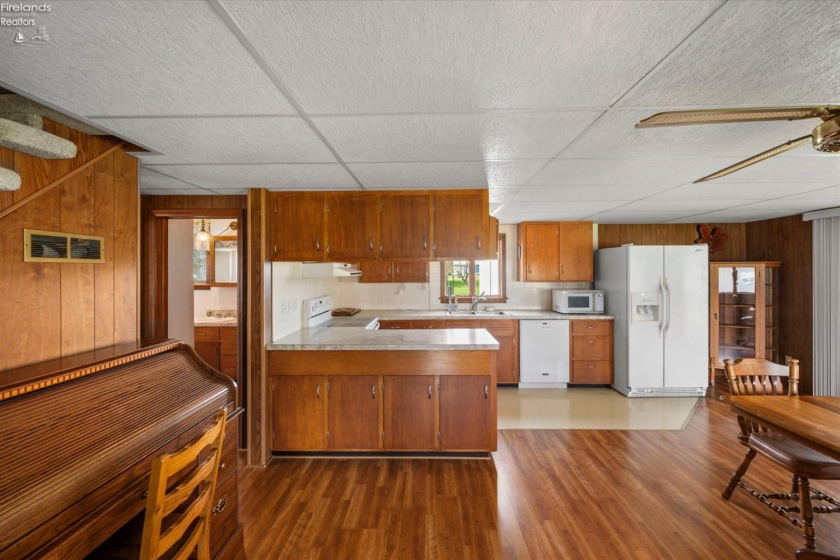 91 Nancy Drive, Port Clinton, 43452, 3 Bedrooms Bedrooms, ,2 BathroomsBathrooms,Residential,For Sale,Nancy,20261308