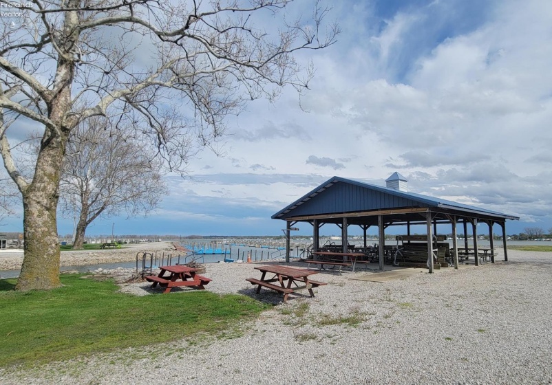 999 Buck Road, Marblehead, 43440, 2 Bedrooms Bedrooms, ,1 BathroomBathrooms,Residential,For Sale,Buck,20261348