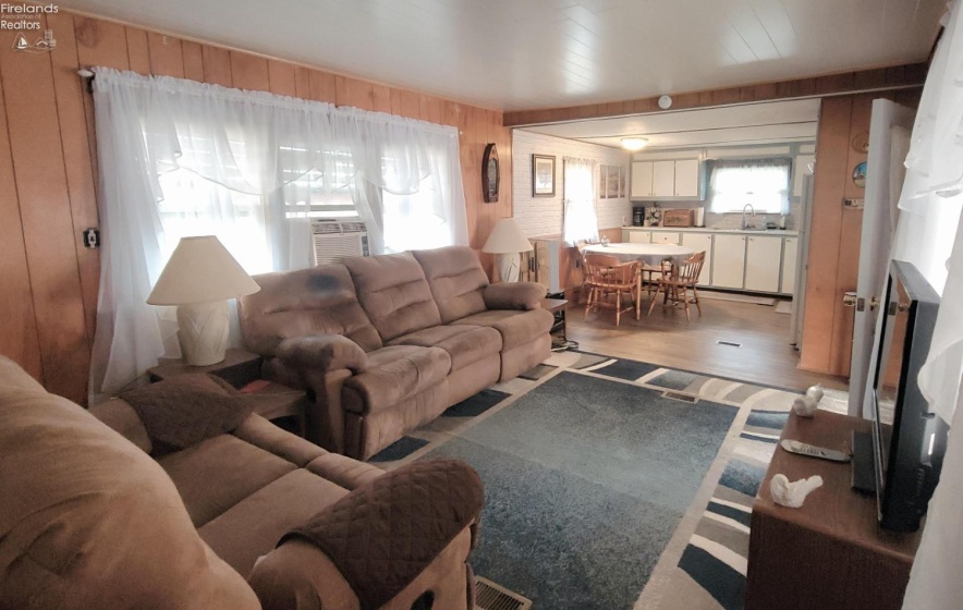 999 Buck Road, Marblehead, 43440, 2 Bedrooms Bedrooms, ,1 BathroomBathrooms,Residential,For Sale,Buck,20261348