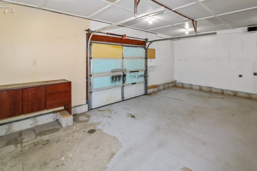 1515 3rd Street, Port Clinton, 43452, 3 Bedrooms Bedrooms, ,1 BathroomBathrooms,Residential,For Sale,3rd,20261354