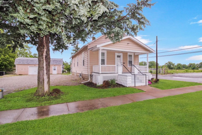 1515 3rd Street, Port Clinton, 43452, 3 Bedrooms Bedrooms, ,1 BathroomBathrooms,Residential,For Sale,3rd,20261354