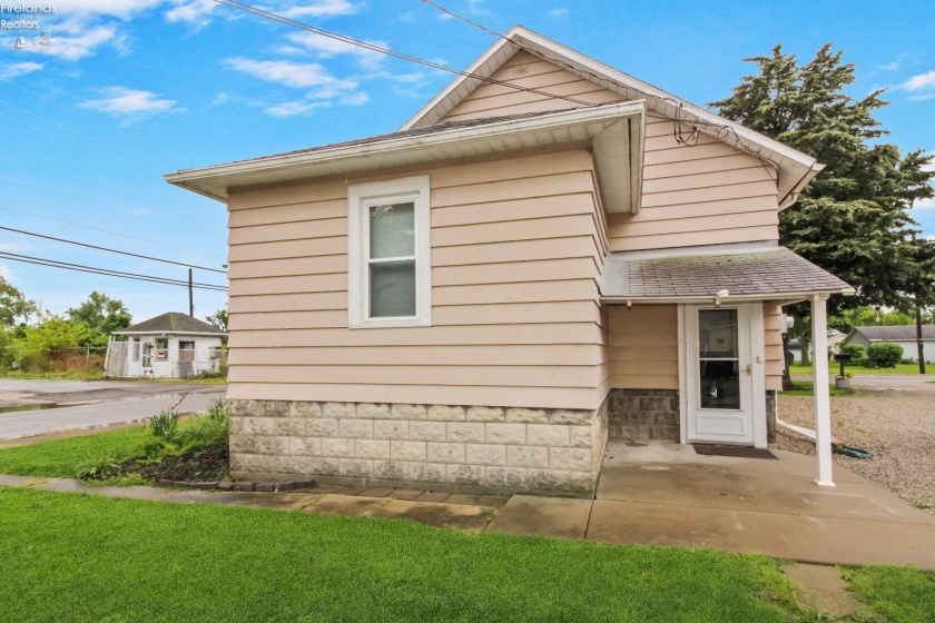 1515 3rd Street, Port Clinton, 43452, 3 Bedrooms Bedrooms, ,1 BathroomBathrooms,Residential,For Sale,3rd,20261354