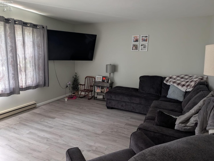 6172 County Road 191, Bellevue, 44811, 3 Bedrooms Bedrooms, ,2 BathroomsBathrooms,Residential,For Sale,County Road 191,20261361