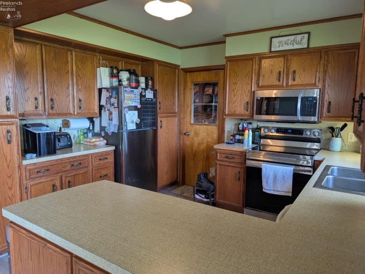 6172 County Road 191, Bellevue, 44811, 3 Bedrooms Bedrooms, ,2 BathroomsBathrooms,Residential,For Sale,County Road 191,20261361