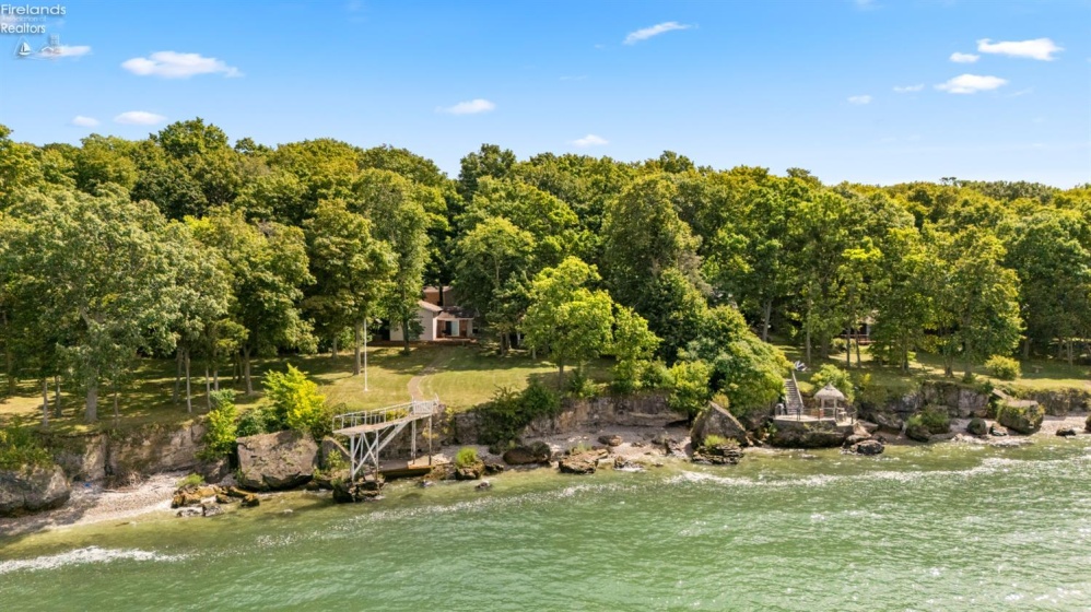 1849 Put In Bay Road, Put-In-Bay, 43456, 2 Bedrooms Bedrooms, ,1 BathroomBathrooms,Residential,For Sale,Put In Bay,20261284