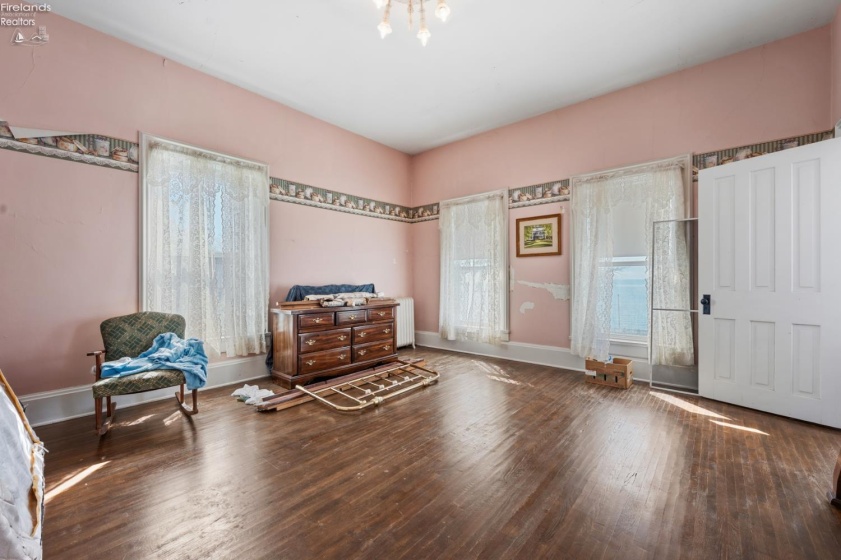 1860 Shore Drive, Middle Bass Island, 43446, 5 Bedrooms Bedrooms, ,2 BathroomsBathrooms,Residential,For Sale,Shore,20261146