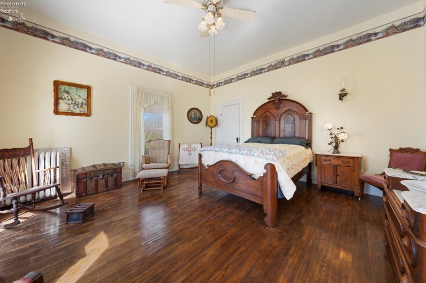 1860 Shore Drive, Middle Bass Island, 43446, 5 Bedrooms Bedrooms, ,2 BathroomsBathrooms,Residential,For Sale,Shore,20261146