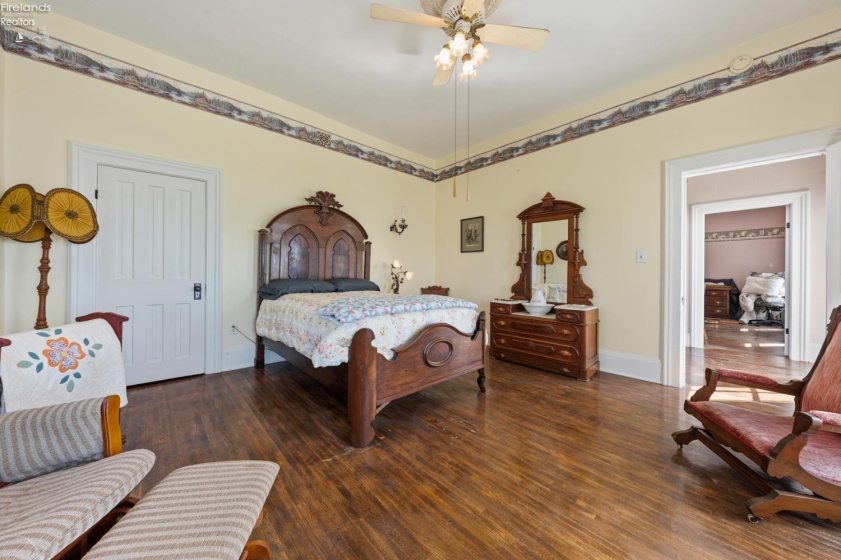 1860 Shore Drive, Middle Bass Island, 43446, 5 Bedrooms Bedrooms, ,2 BathroomsBathrooms,Residential,For Sale,Shore,20261146