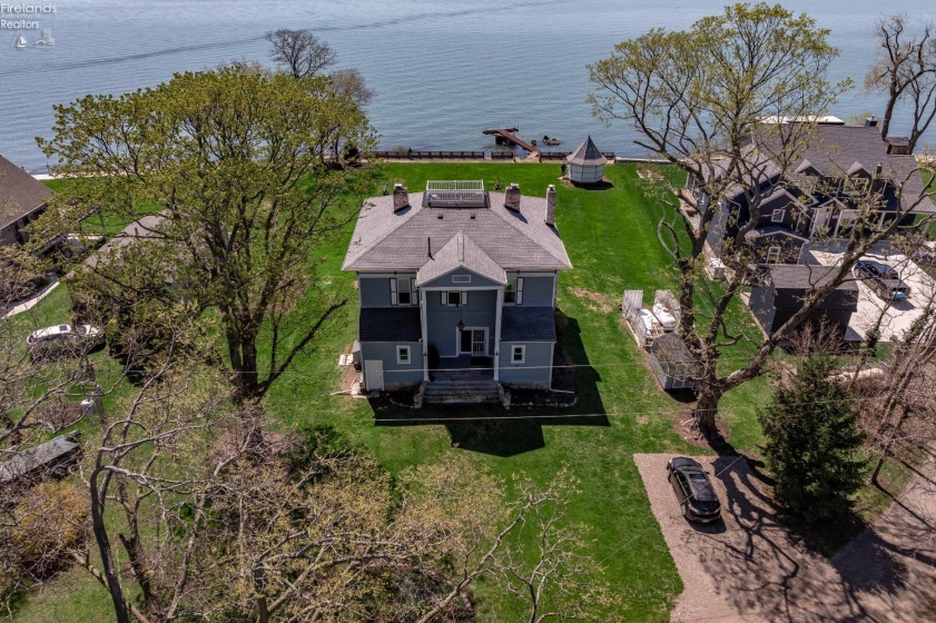 1860 Shore Drive, Middle Bass Island, 43446, 5 Bedrooms Bedrooms, ,2 BathroomsBathrooms,Residential,For Sale,Shore,20261146