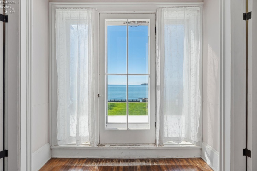 1860 Shore Drive, Middle Bass Island, 43446, 5 Bedrooms Bedrooms, ,2 BathroomsBathrooms,Residential,For Sale,Shore,20261146