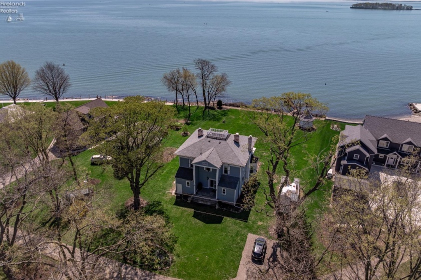 1860 Shore Drive, Middle Bass Island, 43446, 5 Bedrooms Bedrooms, ,2 BathroomsBathrooms,Residential,For Sale,Shore,20261146