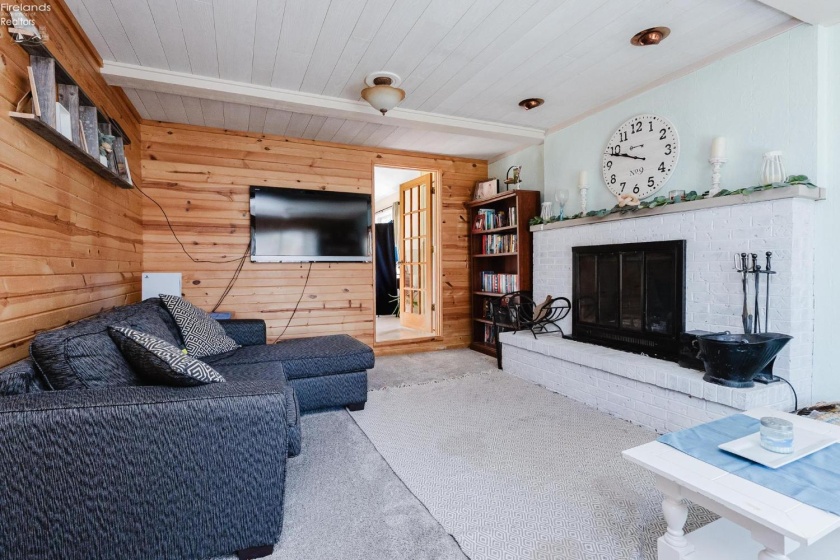 210 Walnut Street, Lindsey, 43442, 4 Bedrooms Bedrooms, ,2 BathroomsBathrooms,Residential,For Sale,Walnut,20261253