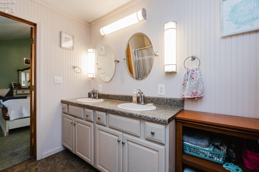 210 Walnut Street, Lindsey, 43442, 4 Bedrooms Bedrooms, ,2 BathroomsBathrooms,Residential,For Sale,Walnut,20261253