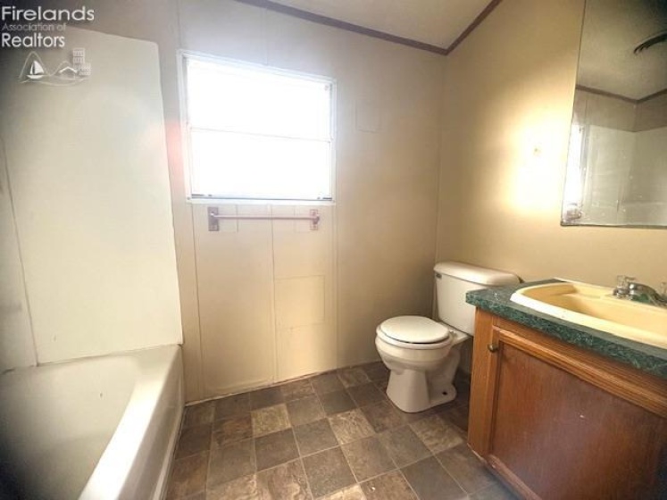 1121 Clayberg Road, Greenwich, 44837, 3 Bedrooms Bedrooms, ,1 BathroomBathrooms,Residential,For Sale,Clayberg,20261367