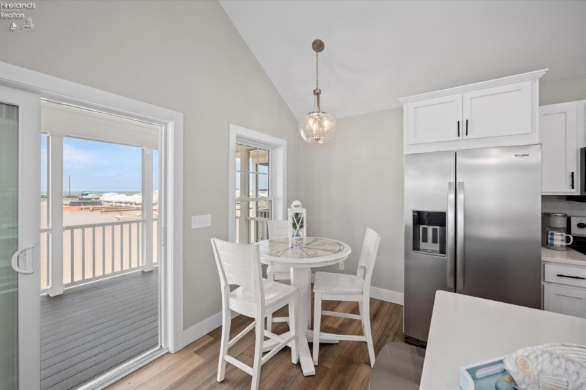 545 Lakeshore Drive, Port Clinton, 43452, 3 Bedrooms Bedrooms, ,2 BathroomsBathrooms,Residential,For Sale,Lakeshore,20261375