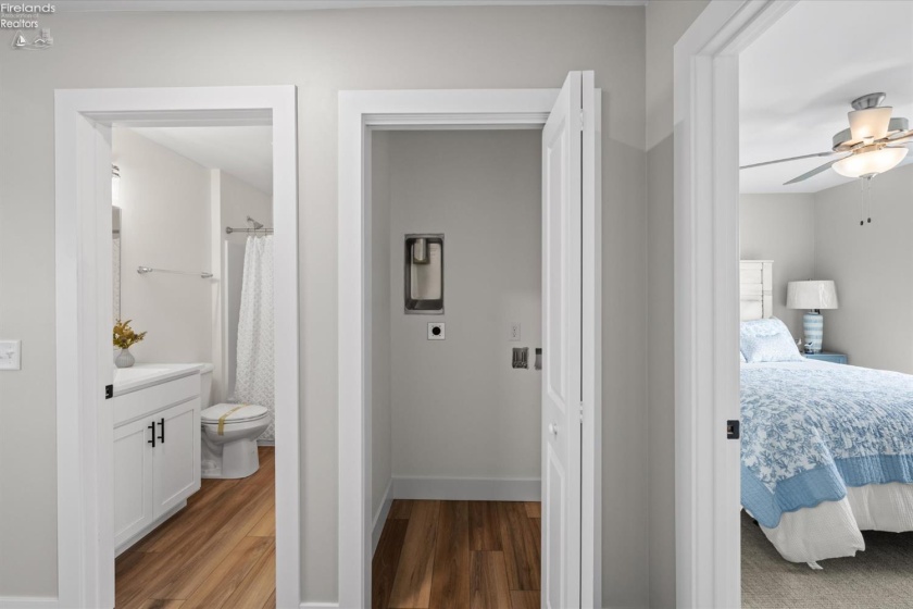 545 Lakeshore Drive, Port Clinton, 43452, 3 Bedrooms Bedrooms, ,2 BathroomsBathrooms,Residential,For Sale,Lakeshore,20261375