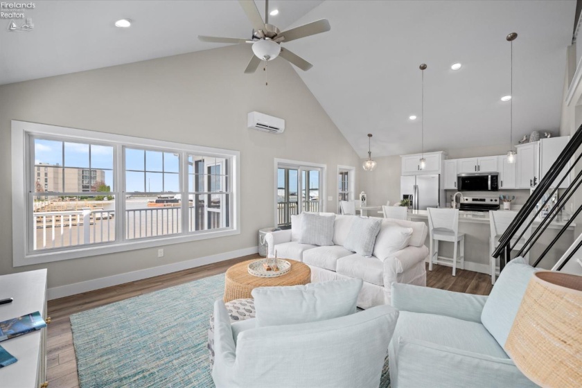 545 Lakeshore Drive, Port Clinton, 43452, 3 Bedrooms Bedrooms, ,2 BathroomsBathrooms,Residential,For Sale,Lakeshore,20261375