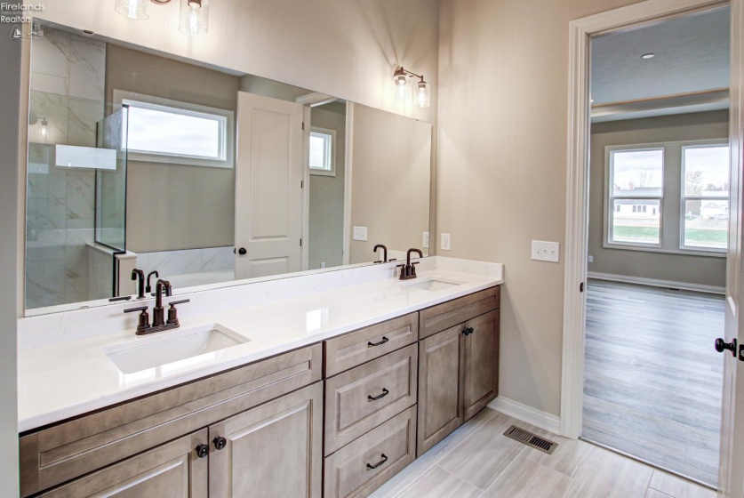 5843 Marcella Way, North Ridgeville, 44039, 3 Bedrooms Bedrooms, ,4 BathroomsBathrooms,Residential,For Sale,Marcella,20261376