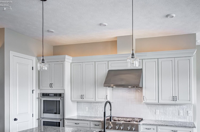 5843 Marcella Way, North Ridgeville, 44039, 3 Bedrooms Bedrooms, ,4 BathroomsBathrooms,Residential,For Sale,Marcella,20261376