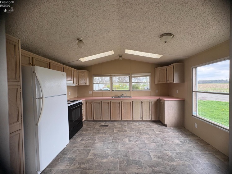 1121 Clayberg Rd, Greenwich, 44837, 3 Bedrooms Bedrooms, ,1 BathroomBathrooms,Residential,For Sale,Clayberg Rd,20261357