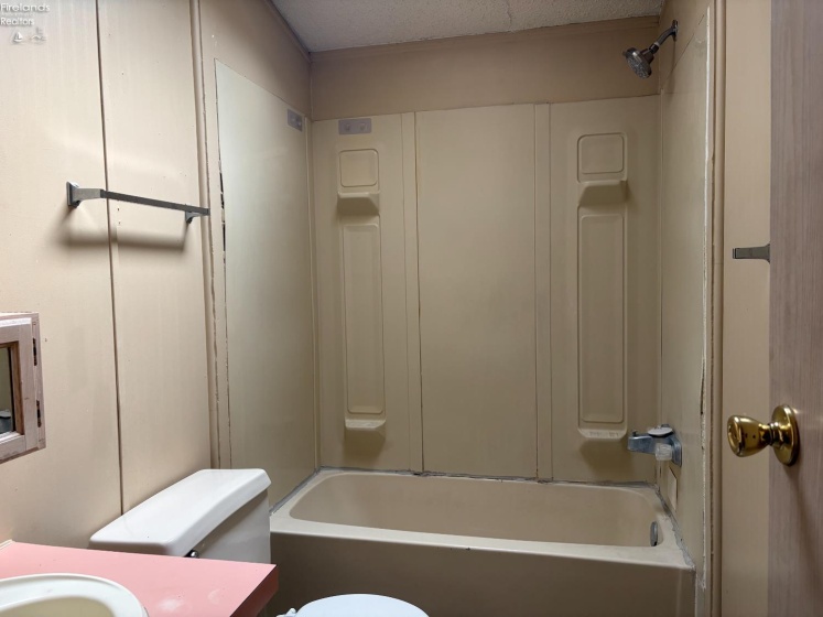 1121 Clayberg Rd, Greenwich, 44837, 3 Bedrooms Bedrooms, ,1 BathroomBathrooms,Residential,For Sale,Clayberg Rd,20261357