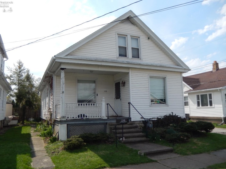 116 Taylor Street, Sandusky, 44870, 2 Bedrooms Bedrooms, ,2 BathroomsBathrooms,Residential,For Sale,Taylor,20261343