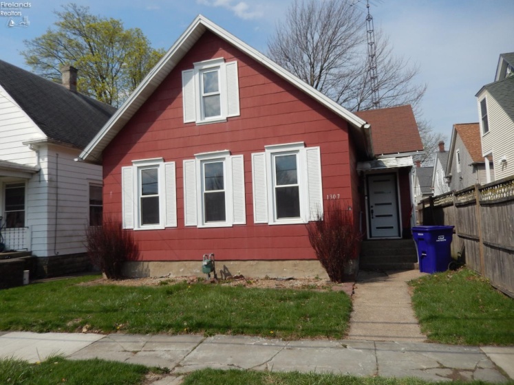 1307 Shelby Street, Sandusky, 44870, 3 Bedrooms Bedrooms, ,1 BathroomBathrooms,Residential,For Sale,Shelby,20261231