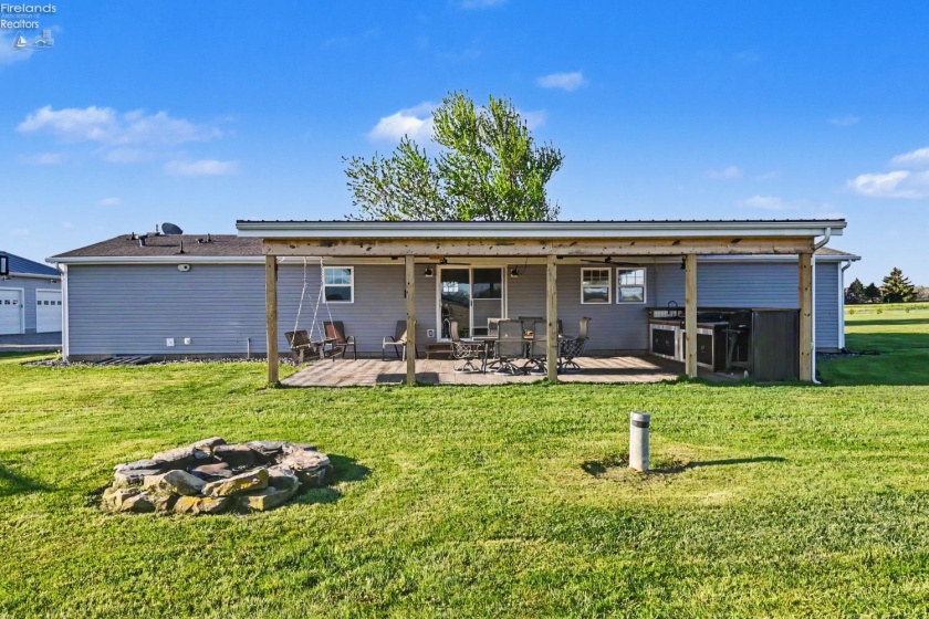 2068 Crescent Road, Greenwich, 44837, 4 Bedrooms Bedrooms, ,2 BathroomsBathrooms,Residential,For Sale,Crescent,20261373