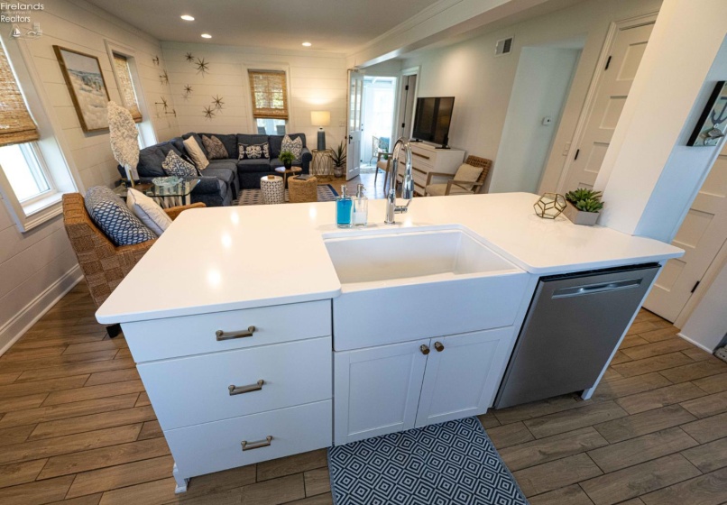 321 Harbor Lane, Kelleys Island, 43438, 4 Bedrooms Bedrooms, ,2 BathroomsBathrooms,Residential,For Sale,Harbor,20261135