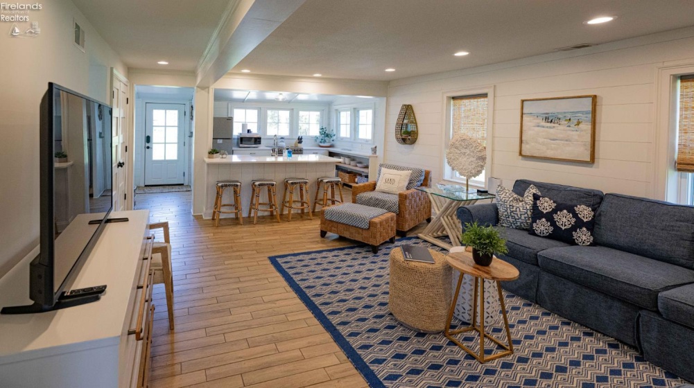 321 Harbor Lane, Kelleys Island, 43438, 4 Bedrooms Bedrooms, ,2 BathroomsBathrooms,Residential,For Sale,Harbor,20261135