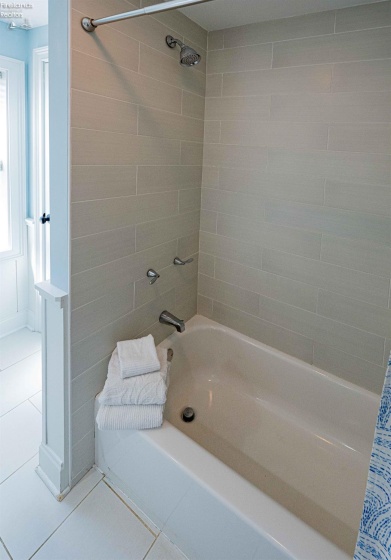 321 Harbor Lane, Kelleys Island, 43438, 4 Bedrooms Bedrooms, ,2 BathroomsBathrooms,Residential,For Sale,Harbor,20261135