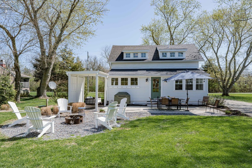 321 Harbor Lane, Kelleys Island, 43438, 4 Bedrooms Bedrooms, ,2 BathroomsBathrooms,Residential,For Sale,Harbor,20261135