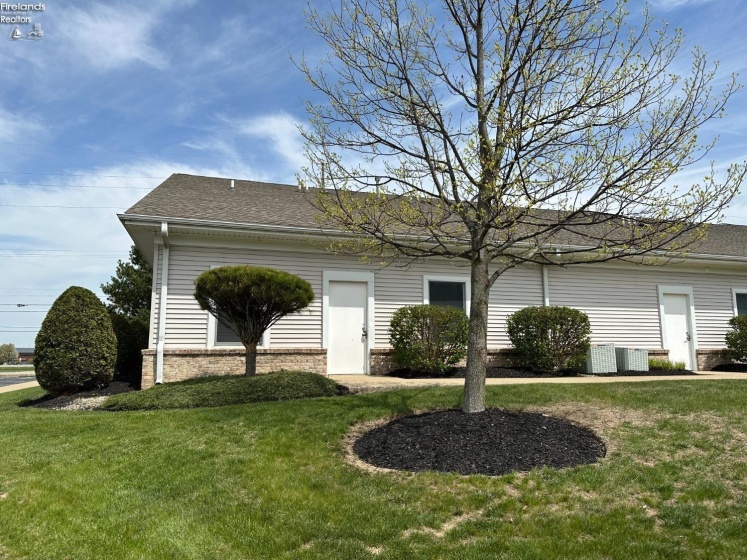 1355 Main Street, Bellevue, 44811, ,Commercial For Lease,For Lease,Main,20261401