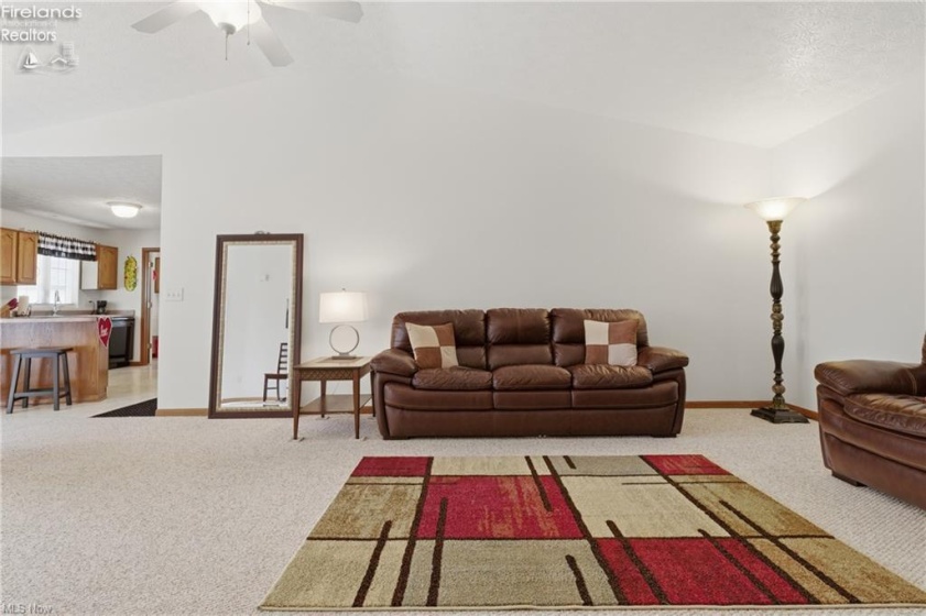 519 Heather Woods Drive, Elyria, 44035, 2 Bedrooms Bedrooms, ,2 BathroomsBathrooms,Residential,For Sale,Heather Woods,20261379