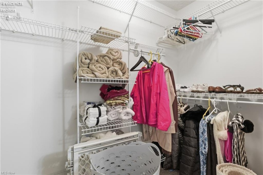 519 Heather Woods Drive, Elyria, 44035, 2 Bedrooms Bedrooms, ,2 BathroomsBathrooms,Residential,For Sale,Heather Woods,20261379