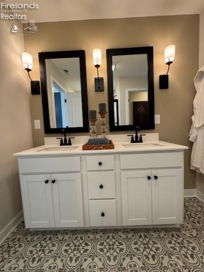 5937 Cape Hatteras, Vermilion, 44089, 5 Bedrooms Bedrooms, ,4 BathroomsBathrooms,Residential,For Sale,Cape Hatteras,20261405